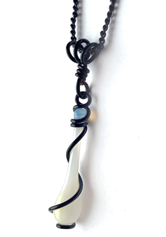 Ivory Lyra Noir Pendant Necklace